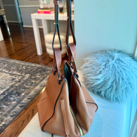 Authentic Loewe Hammock Bag - Picture 5 of 10